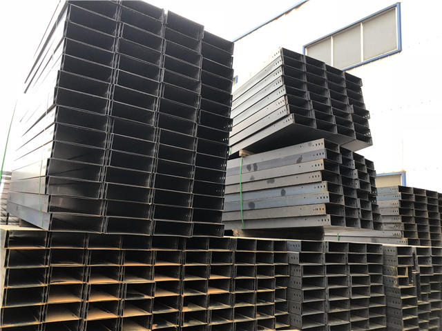 桥架使用过程中需要注意哪些规范(图1) 桥架使用过程中需要注意哪些规范